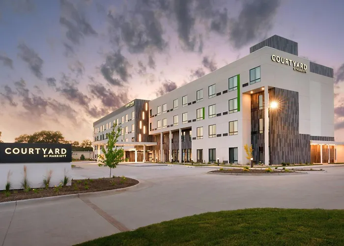 Courtyard Ames
