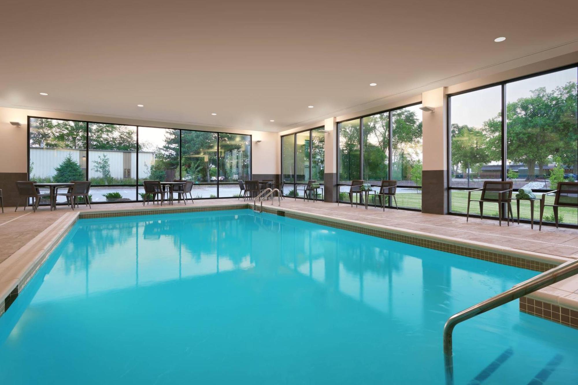 Courtyard Hotel 3*