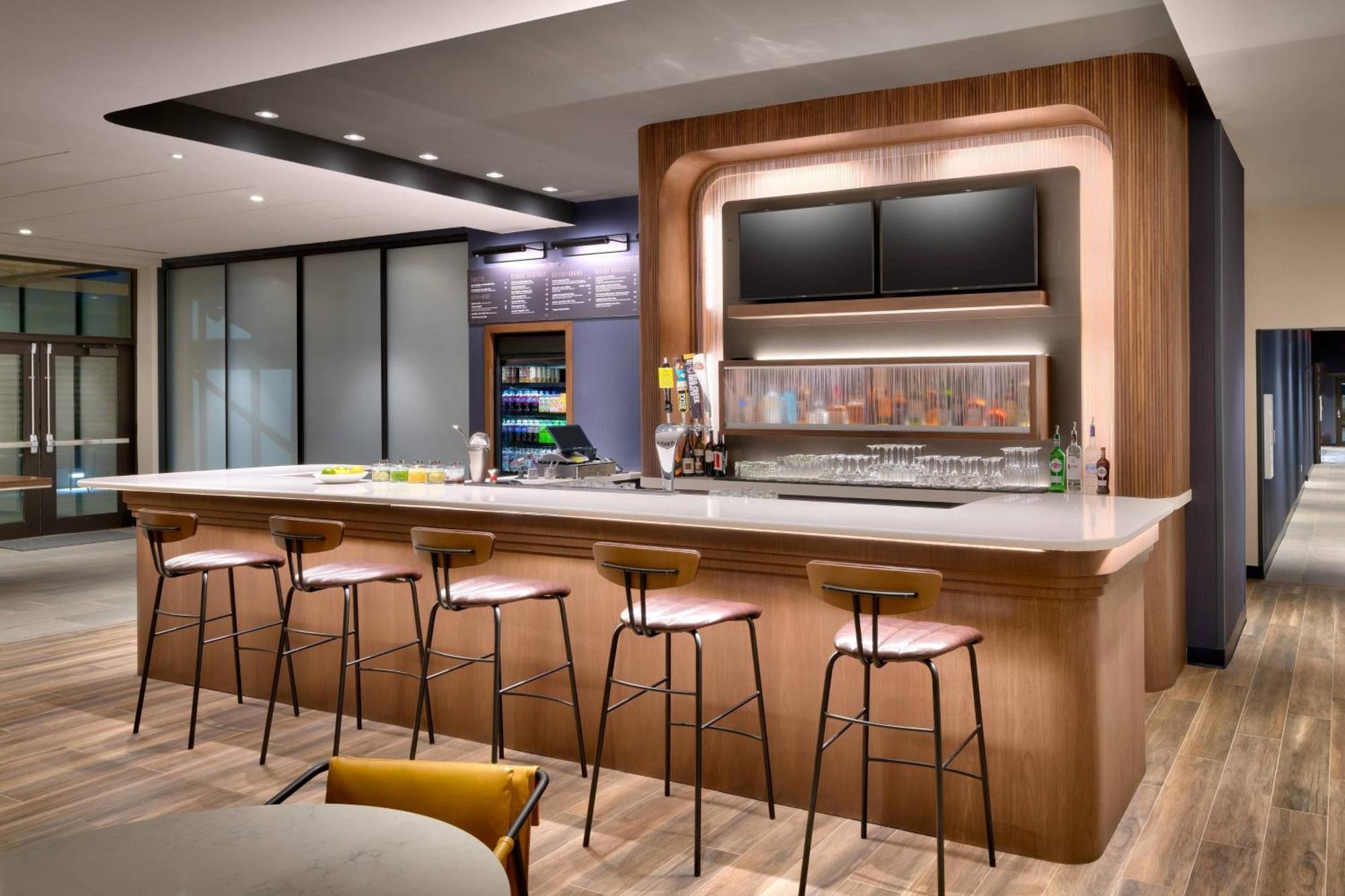 Courtyard Hotel Ames