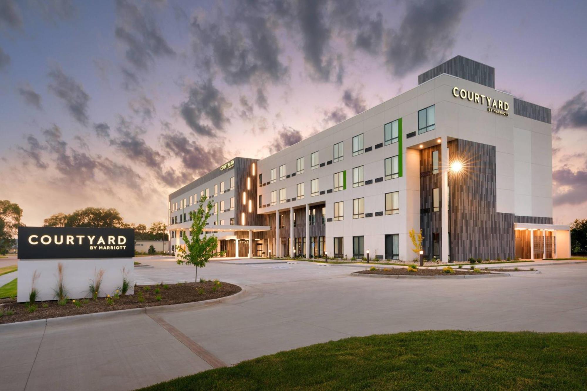 Courtyard Hotel